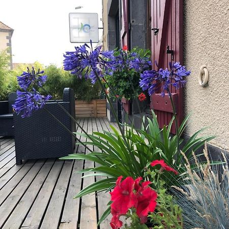 A L'Aube Des Volcans Charbonnières-les-Vieilles Exterior foto